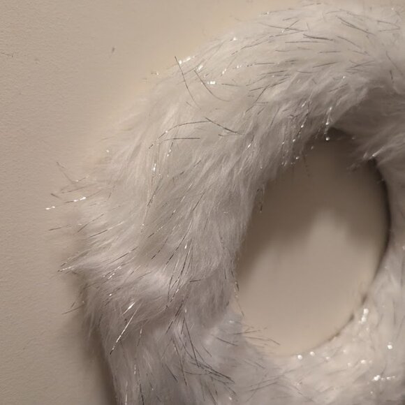 Faux WHITE FUR WREATH SILVER METALLIC ACCENTS - Picture 2 of 4